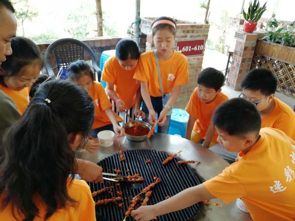 武陵山大裂谷旅游