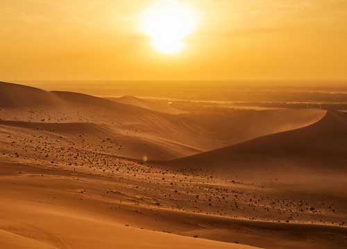 秘境敦煌莫高窟+蘭州+張掖七彩丹霞+嘉峪關(guān)關(guān)城+鳴沙山月牙泉雙動(dòng) 5 日游